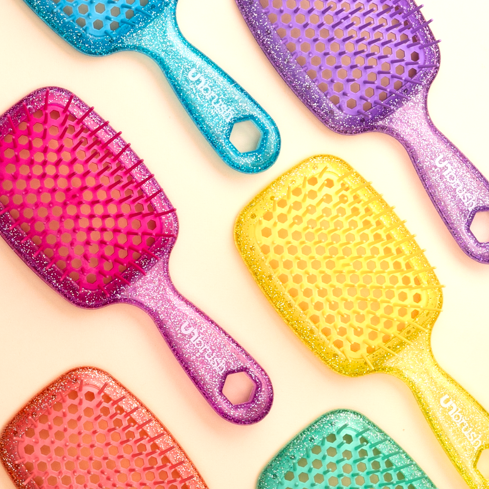 A Shimmering Tool That Makes Your Hair Sparkle!
